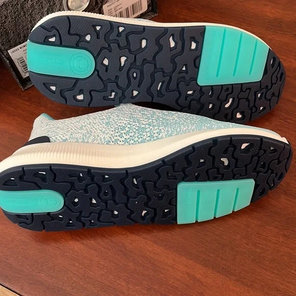 NWT Peter Millar Women’s Hyperlight Apollo Casual Sneakers - Picture 6 of 7